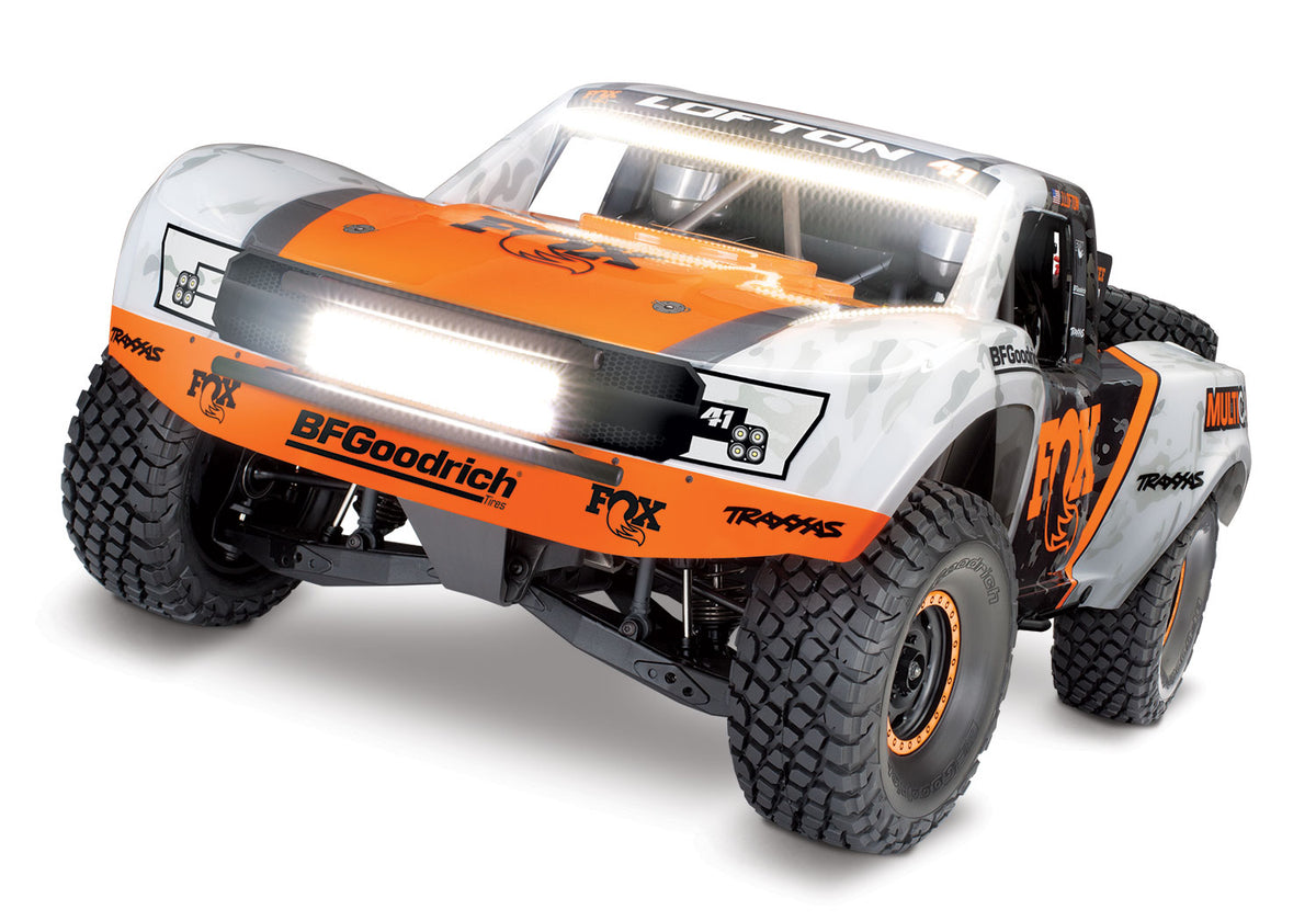 TRAXXAS UDR 1/8スケール　未使用 Traxxas Unlimited Desert Racer Pro Scale 4WD Racing Truck RTR