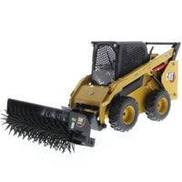Diecast Masters  1/16 Scale Cat 272D2 Skid Steer Loader